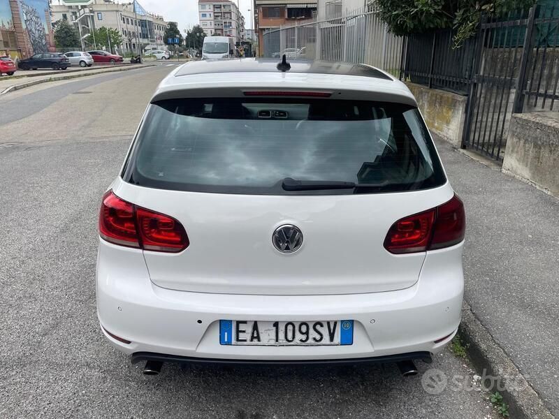 Usata VW Golf VI 170 CV (125 kW) 2010 Bianco Utilitaria