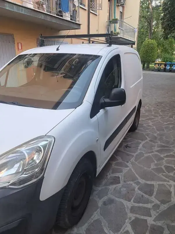 Usata Peugeot TePee Outdoor 99 CV (72 kW) 2016 Station wagon