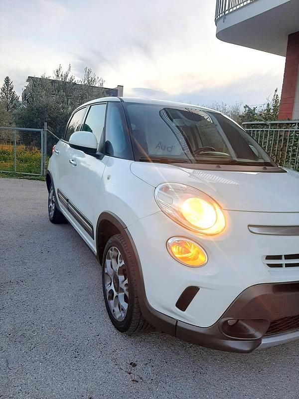 Usata Fiat 500L Lounge 85 CV (62 kW) 2014 Bianco Monovolume