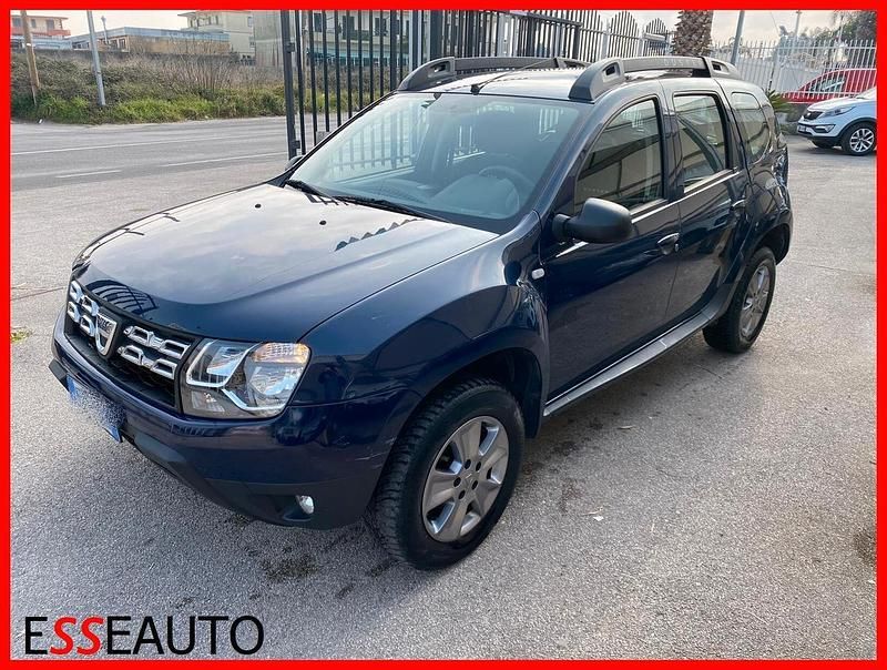 Usata Dacia Duster Lauréate 110 CV (80 kW) 2015 Blu SUV