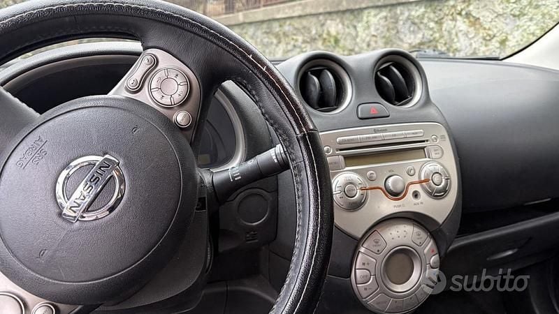 Second-hand Nissan Micra 80 CP (58 kW) 2012 Negru Hatchback