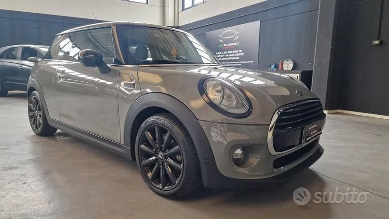 Grigio Usata 2018 Mini Cooper Hype Utilitaria | 12.200 € (Buon prezzo) - Immagine 1/4