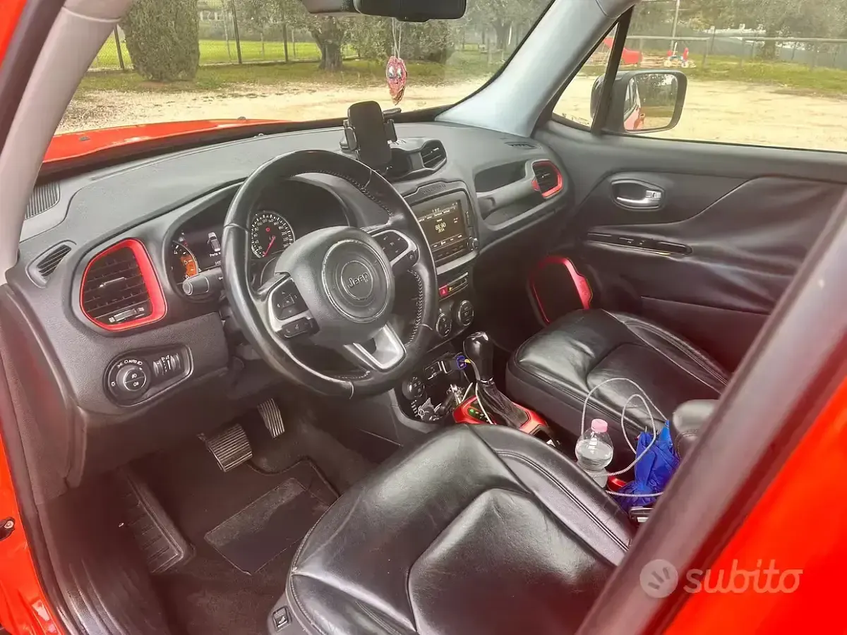 Usata Jeep Renegade 170 CV (125 kW) 2014 SUV