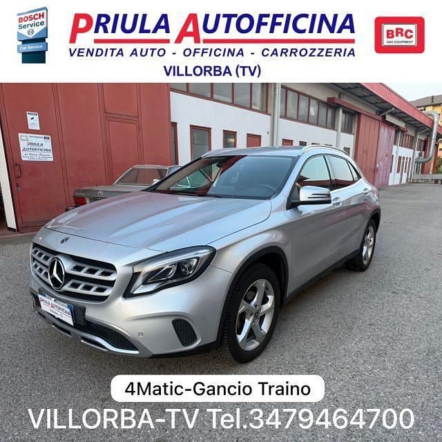Usata Mercedes GLA200 136 CV (100 kW) 2018 Argento SUV