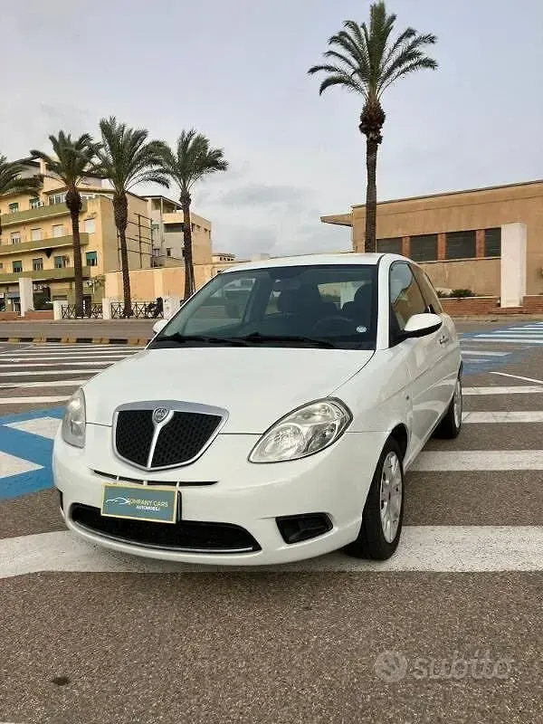 Usata Lancia Ypsilon 2009 Bianco Utilitaria