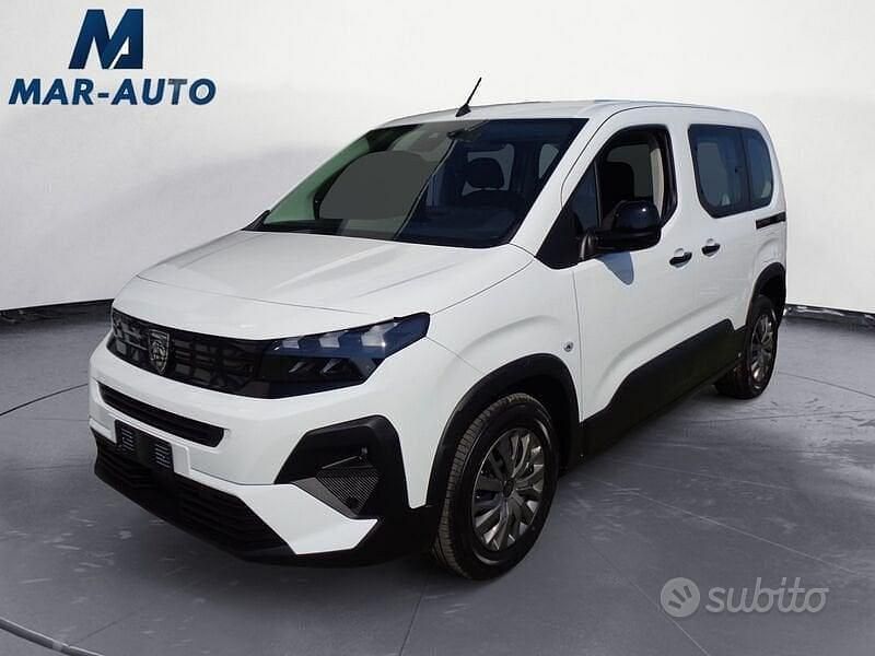 Bianco Nuova 2025 Peugeot Rifter Allure Monovolume | 27.990 € (Cara) - Immagine 1/4