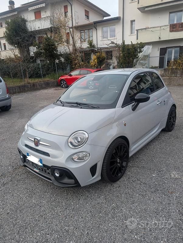 Usata Abarth 595 Pista 165 CV (121 kW) 2020 Grigio Coupé
