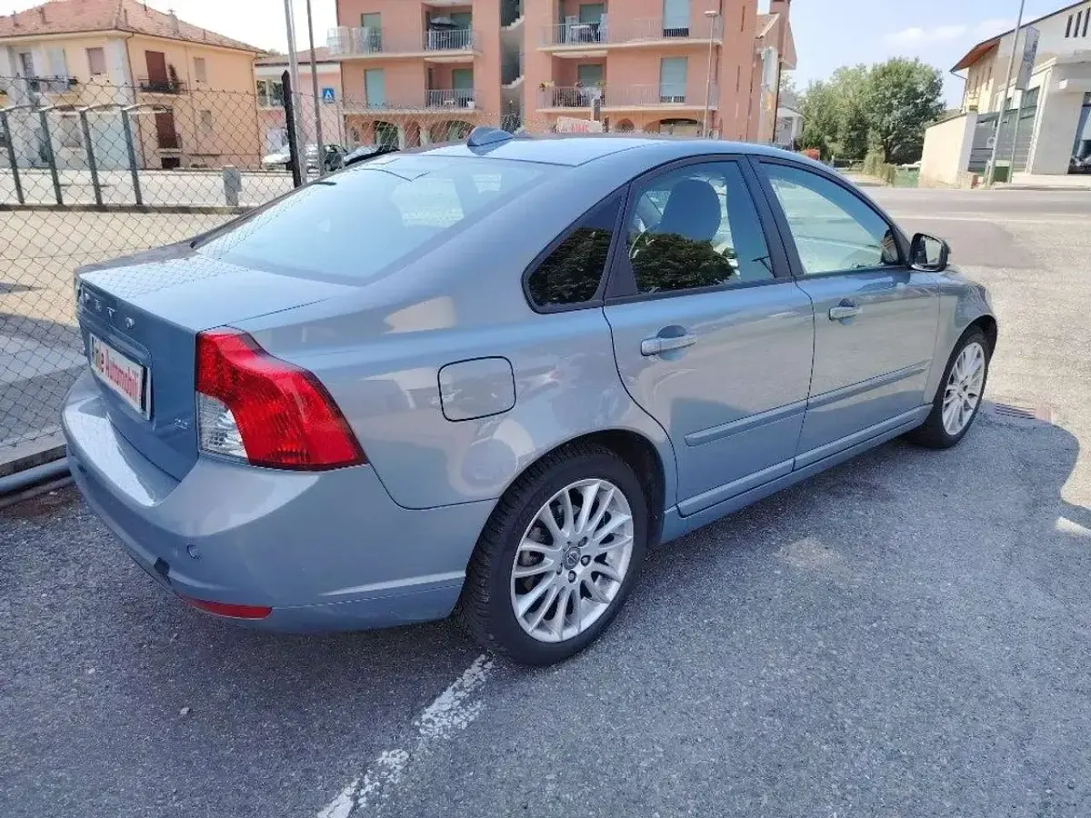 Usata Volvo S40 Summum 145 CV (106 kW) 2010 Grigio Berlina