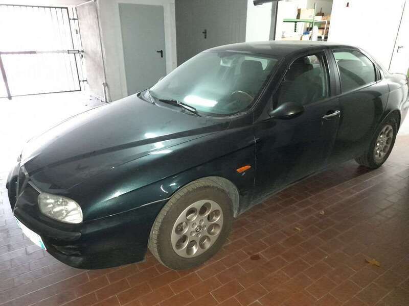 Grigio Usata 2002 Alfa Romeo 156 Distinctive Tre volumi | 5400 € (Buon prezzo) - Immagine 1/4