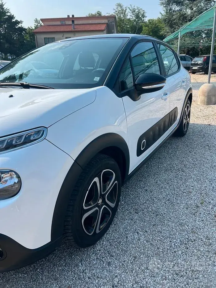 Usata Citroën C3 PureTech 82 CV (60 kW) 2017 Grigio Berlina