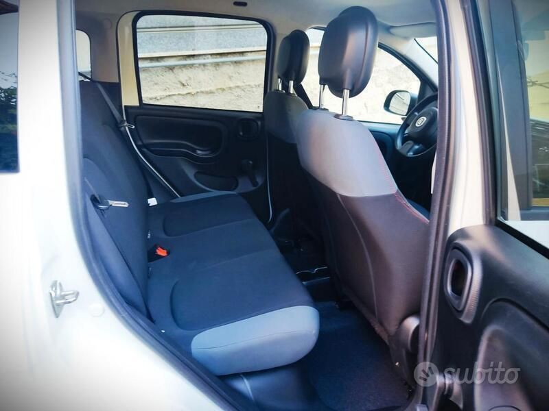 Usata Fiat Panda 4x4 S 86 CV (63 kW) 2019 Bianco Utilitaria