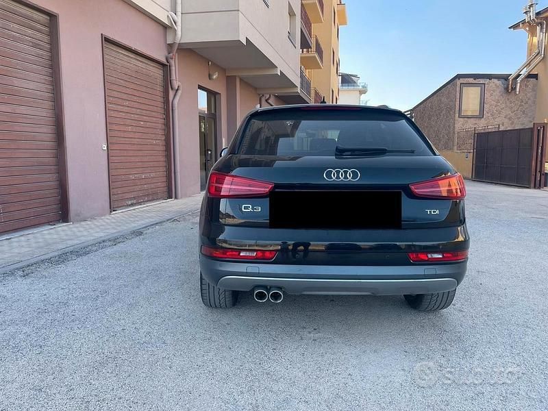 Usata Audi Q3 Comfort 150 CV (110 kW) 2016 Nero SUV