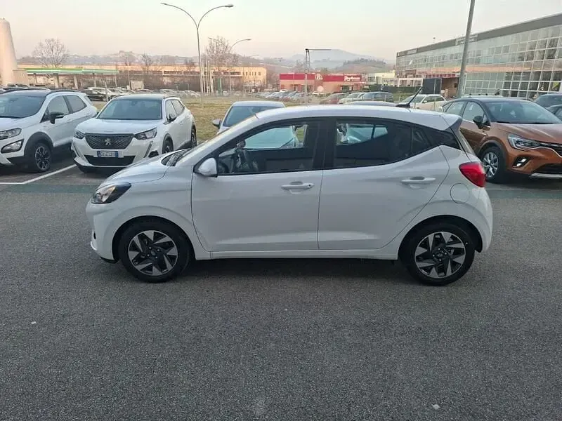 Nuova Hyundai i10 63 CV (46 kW) 2025 Utilitaria