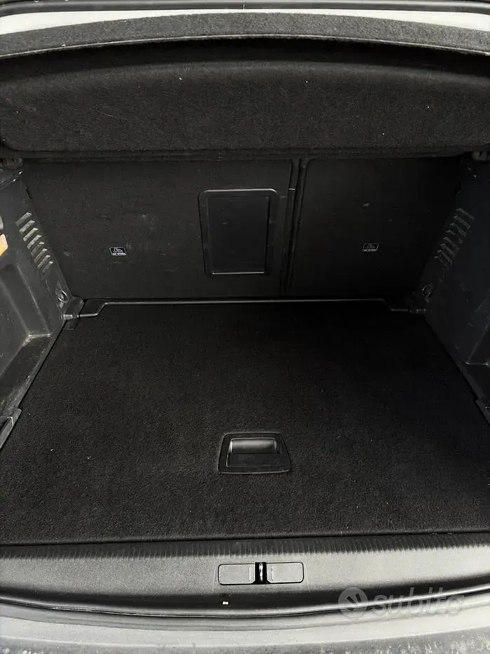 Usata Peugeot 3008 Allure 131 CV (96 kW) 2021 Other SUV