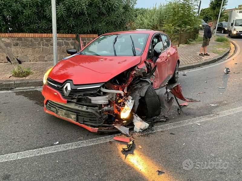 Usata Renault Clio IV 2018 Rosso Berlina