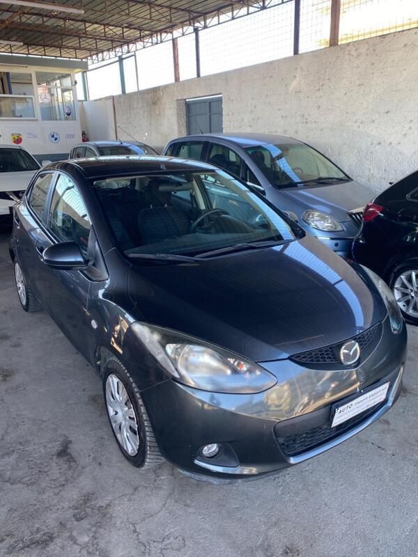 Usata Mazda 2 74 CV (54 kW) 2009 Grigio Berlina