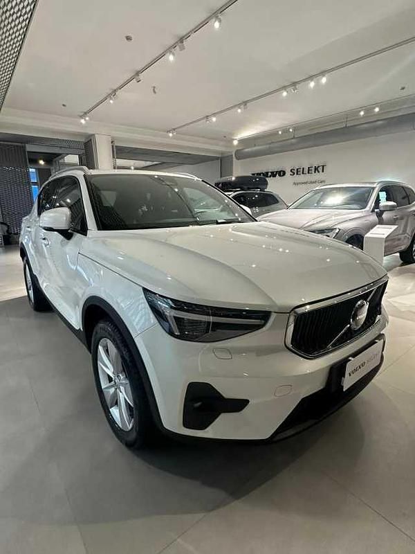 Usata Volvo XC40 120 CV (88 kW) 2025 Bianco SUV