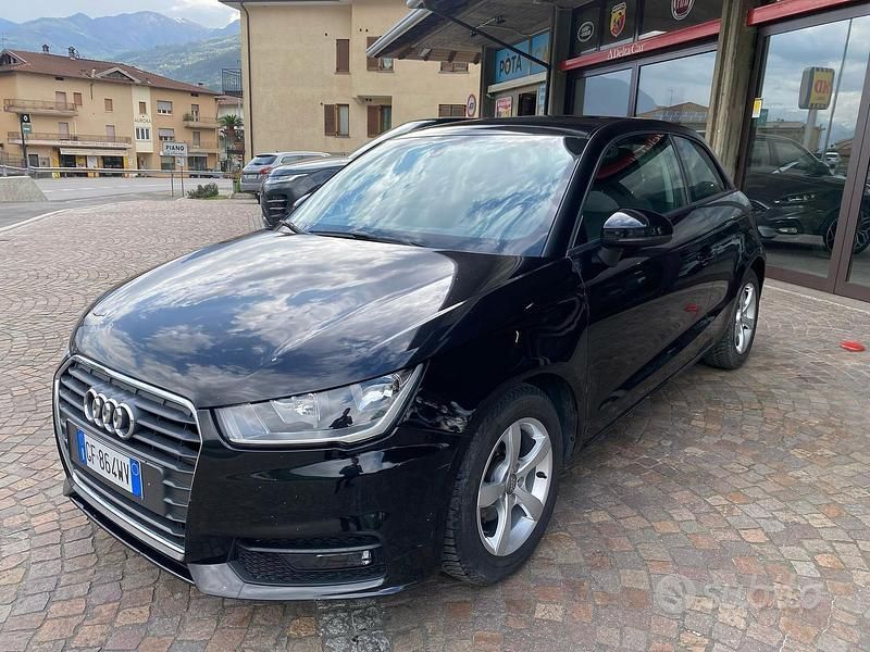 Nero Usata 2015 Audi A1 Due volumi | 10.500 € (Super prezzo) - Immagine 1/4