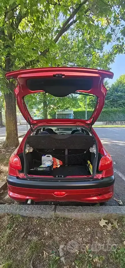 Usata Peugeot 206 75 CV (55 kW) 2000 Rosso Berlina