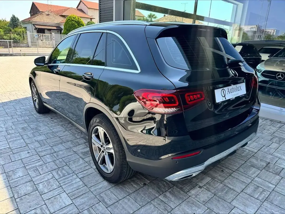 Usata Mercedes GLC200 197 CV (144 kW) 2022 Nero SUV