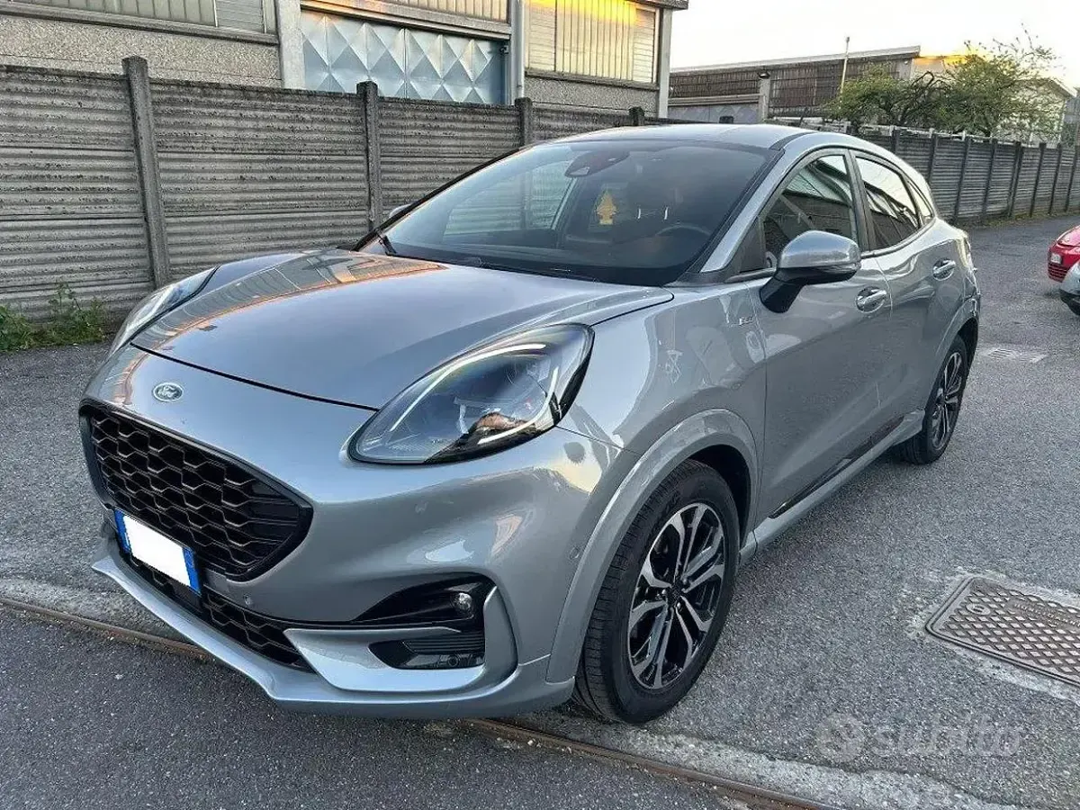 Usata Ford Puma ST-Line 125 CV (91 kW) 2024 Grigio SUV
