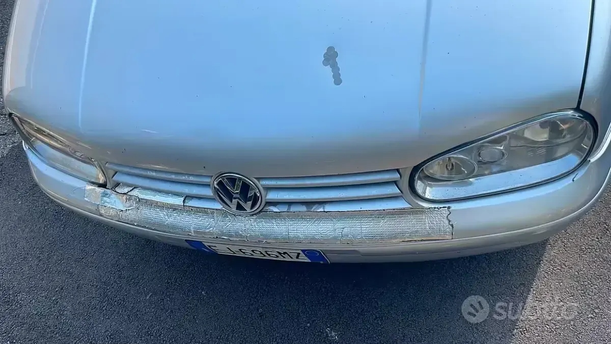 Usata VW Golf IV 130 CV (95 kW) 2003 Berlina