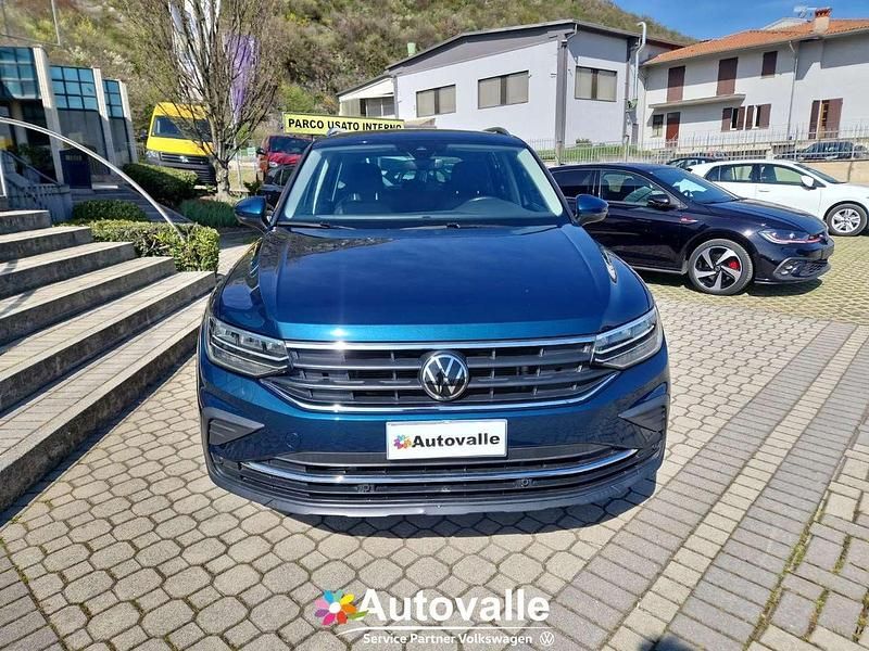 Usata VW Tiguan Life 150 CV (110 kW) 2021 Blu SUV