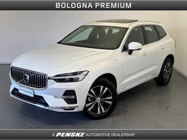 Nuova Volvo XC60 Core 349 CV (256 kW) 2025 Bianco SUV