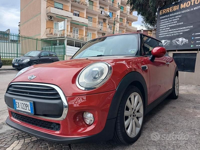 Usata Mini ONE 101 CV (74 kW) 2014 Rosso Utilitaria