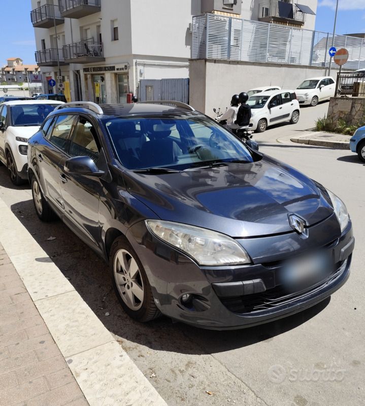 Usata Renault Mégane GrandTour 106 CV (77 kW) 2010 Grigio Station wagon