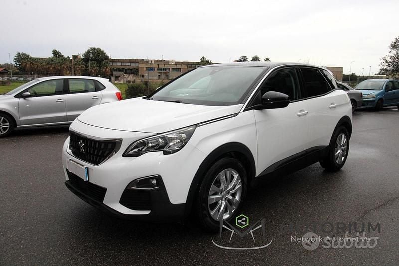 Usata Peugeot 3008 Active 120 CV (88 kW) 2018 Blu SUV