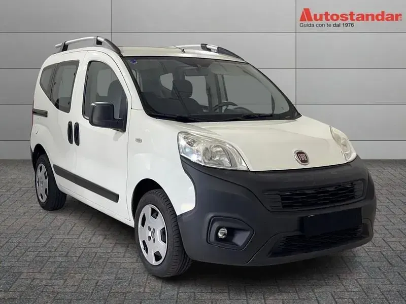 Usata Fiat Qubo Dynamic 95 CV (69 kW) 2016 Bianco Monovolume