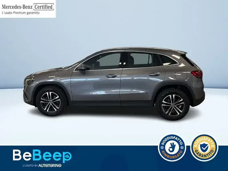 Usata Mercedes GLA180 Advanced 136 CV (100 kW) 2024 Grigio metallizzato SUV
