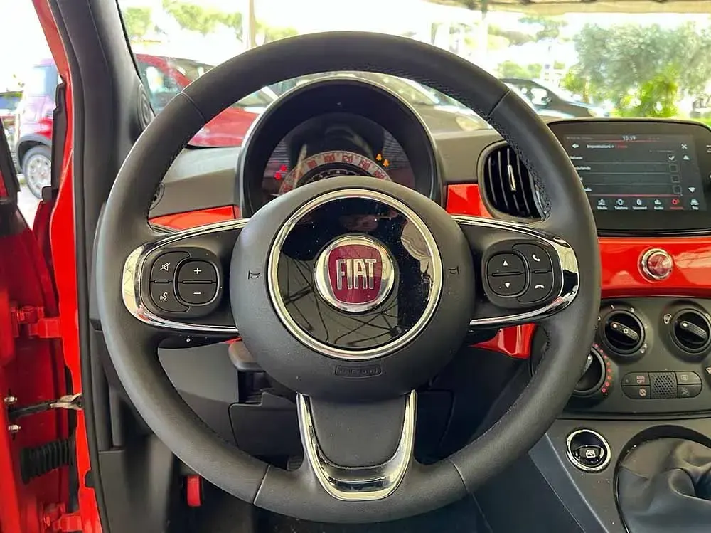 Usado Fiat 500 Dolcevita 70 CV (51 kW) 2024 Naranja Berlina