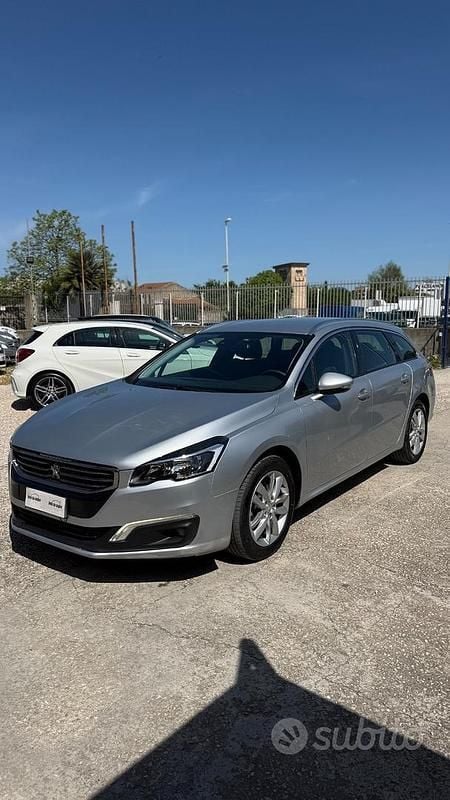 Usata Peugeot 508 Active 140 CV (102 kW) 2015 Grigio Station wagon