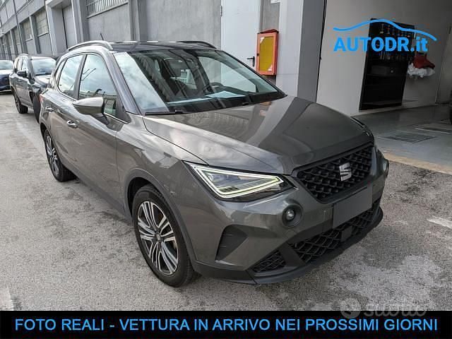 Usata Seat Arona Style 90 CV (66 kW) 2022 Grigio SUV