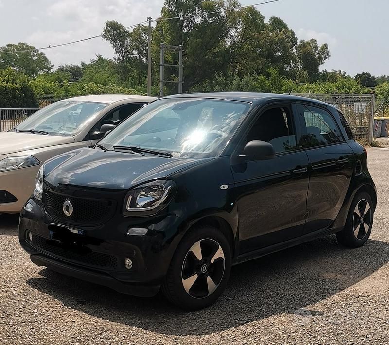 Usata Smart ForFour Passion 71 CV (52 kW) 2019 Utilitaria