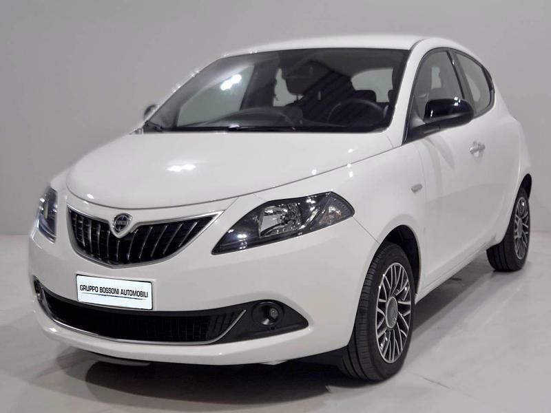 Usata Lancia Ypsilon S 70 CV (51 kW) 2024 Bianco Utilitaria