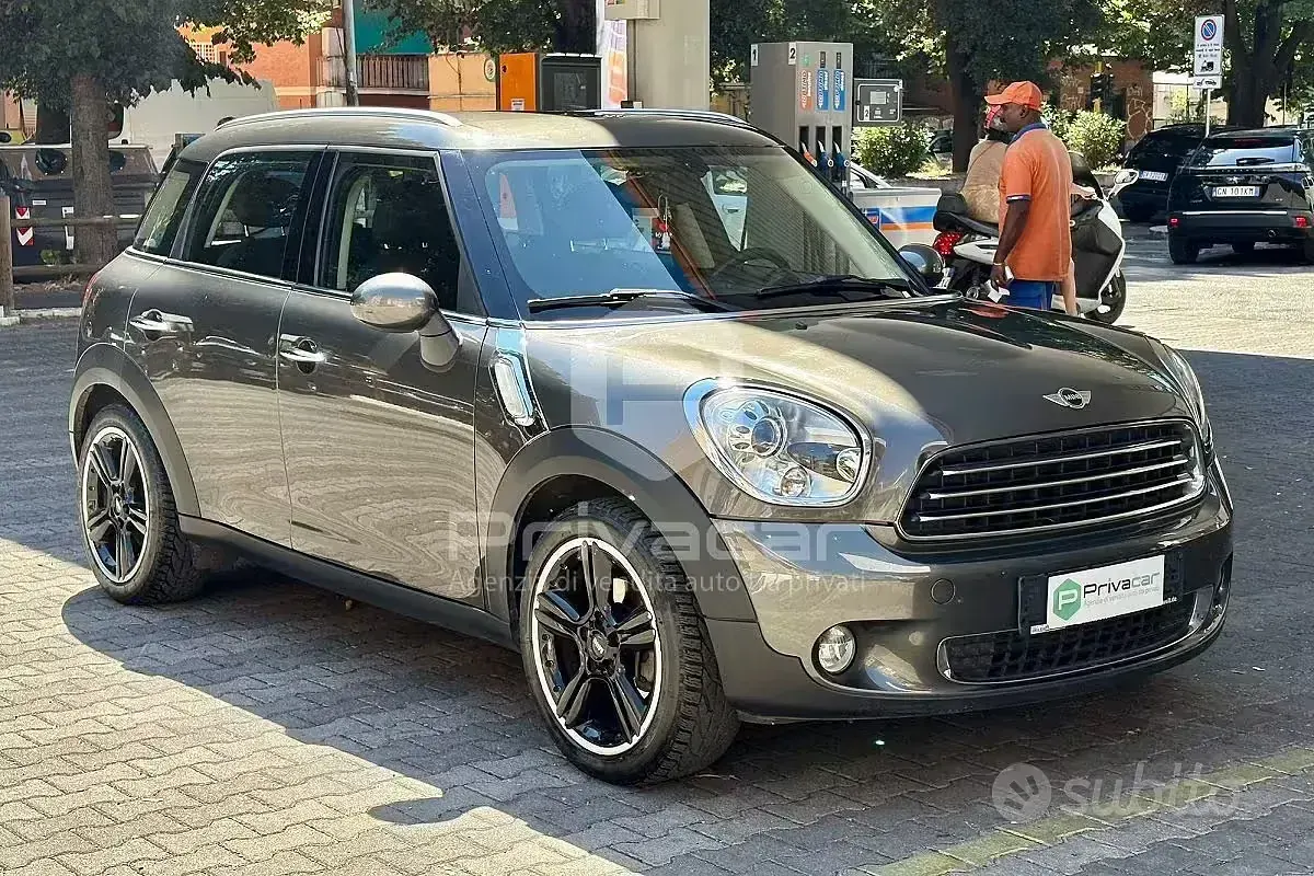 Usata Mini Cooper D Countryman 111 CV (81 kW) 2013 Marrone SUV