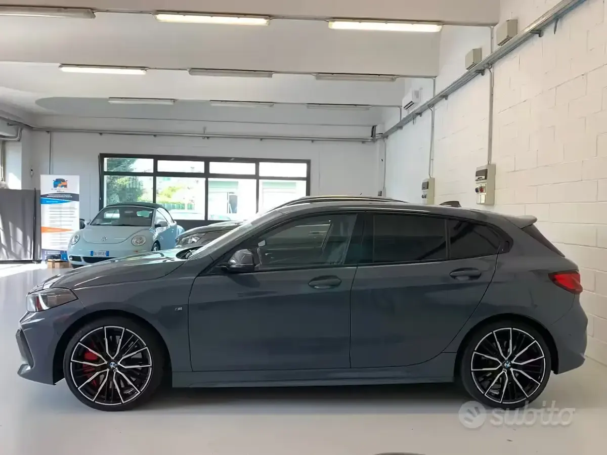 Usata BMW 118 M Sport 150 CV (110 kW) 2023 Grigio Utilitaria