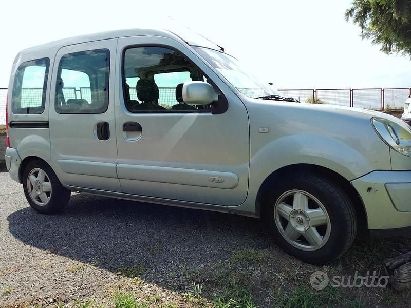Usata 2006 Renault Kangoo Monovolume | 3500 € (Buon prezzo) - Immagine 1/4
