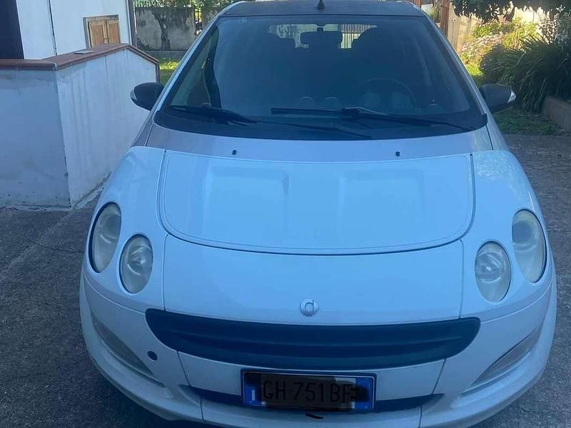 Usata Smart ForFour Pulse 68 CV (50 kW) 2006 Bianco Utilitaria