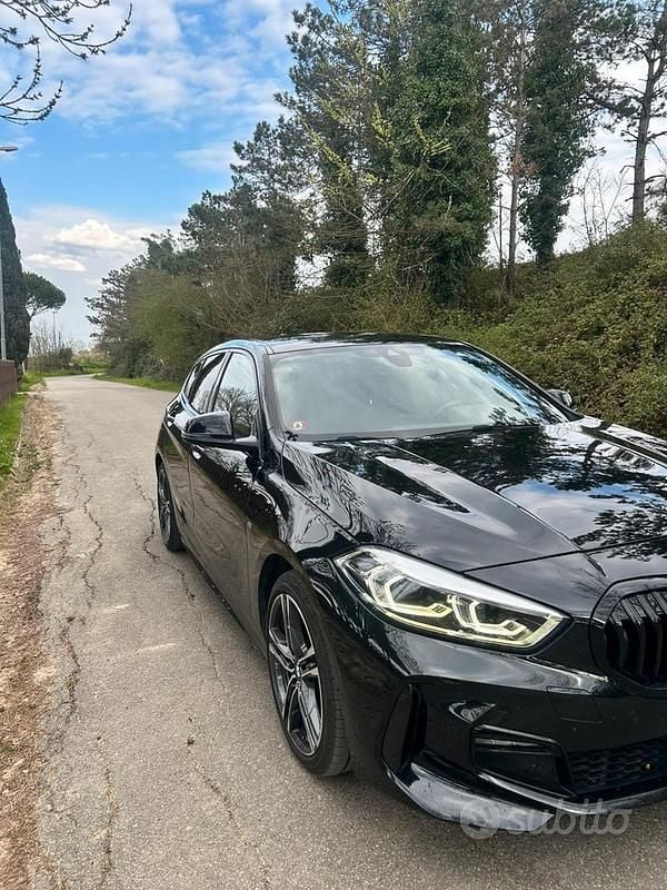 Usata BMW 116 M Sport 116 CV (85 kW) 2023 Nero Utilitaria