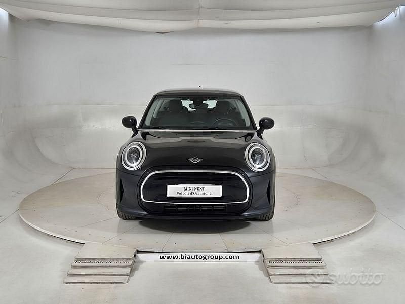 Usata Mini Cooper Classic 136 CV (100 kW) 2023 Nero Utilitaria