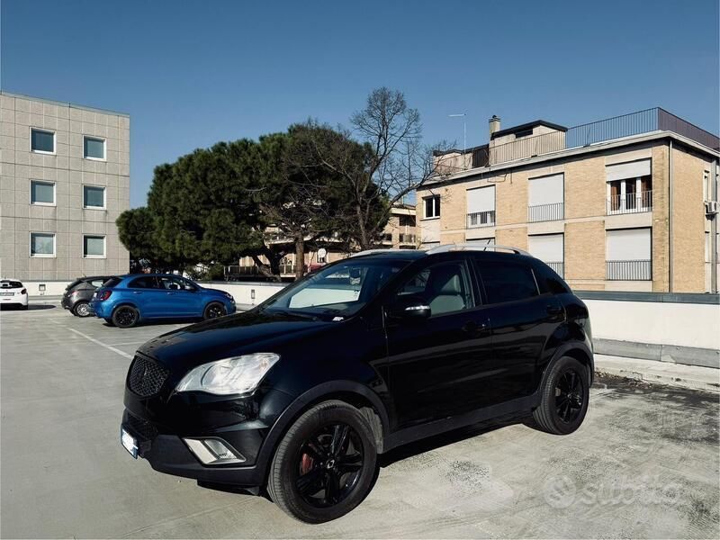 Usata SsangYong Korando 175 CV (128 kW) 2013 Nero SUV