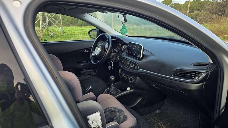 Usata Fiat Tipo Business 120 CV (88 kW) 2016 Grigio Station wagon