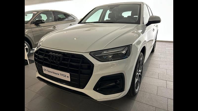 Bianco ghiaccio metallizzato Usata 2024 Audi Q5 Sportback Advanced Plus SUV | 62.000 € - Immagine 1/4