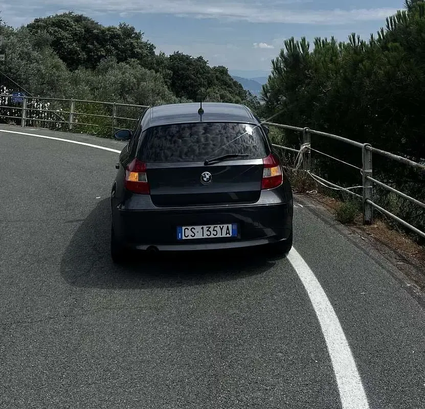 Usata BMW 118 129 CV (94 kW) 2005 Utilitaria