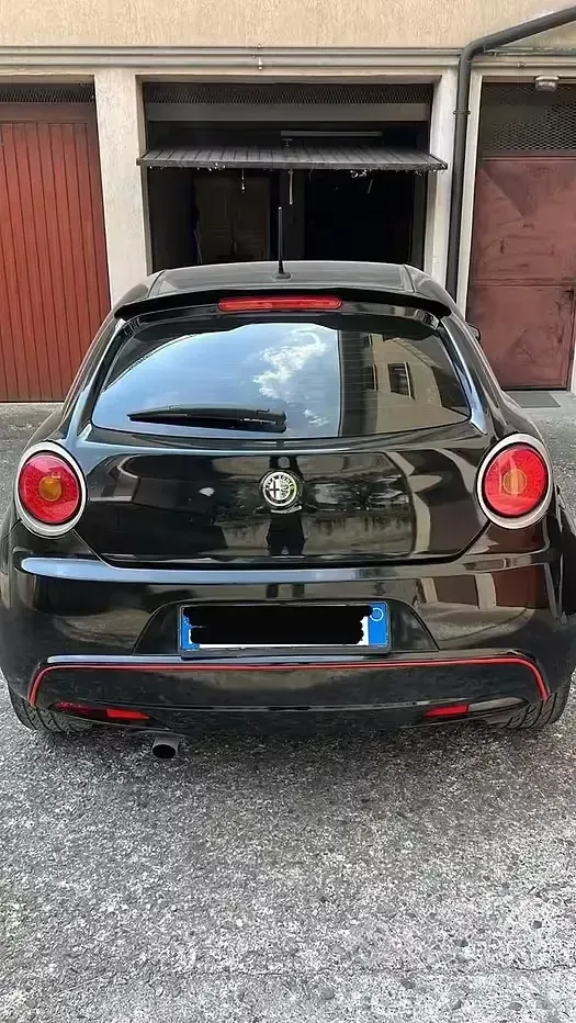 Begagnad Alfa Romeo MiTo 2008 Svart Halvkombi