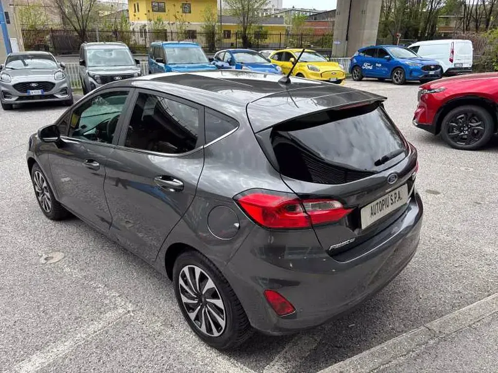 Usata Ford Fiesta Titanium 125 CV (91 kW) 2022 Magnetic grey Utilitaria